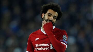 Mohamed Salah sonr&iacute;e durante el partido frente al Oporto.