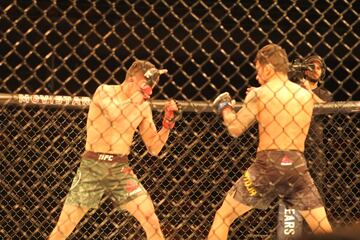 En las preliminares de la UFC Fight Night Chile, Pantoja se llevó la victoria dejando a un maltrecho Moreno. El mexicano se fue con la nariz y labios rotos.