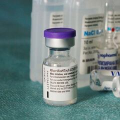 Un estudio revela un “inesperado” aspecto de la vacuna de Pfizer