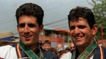 <b>LE APUNTAN.</b> Miguel Indurain (en la imagen con Olano, oro y plata en Atlanta 1996), está ahora en el ojo del huracán tras lasa declaraciones del ciclista suizo.