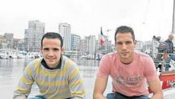 <b>PROTAGONISTAS. </b>Omar y Jairo posaron ayer para AS antes de participar en la Tertulia de SER Gijón.