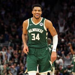 Giannis no echa de menos a Griffin