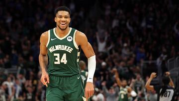 MILWAUKEE, WISCONSIN - JANUARY 24: Giannis Antetokounmpo #34 of the Milwaukee Bucks reacts to a three point shot during the second half of a game against the Cleveland Cavaliers at Fiserv Forum on January 24, 2024 in Milwaukee, Wisconsin. NOTE TO USER: User expressly acknowledges and agrees that, by downloading and or using this photograph, User is consenting to the terms and conditions of the Getty Images License Agreement. Stacy Revere/Getty Images/AFP (Photo by Stacy Revere / GETTY IMAGES NORTH AMERICA / Getty Images via AFP)