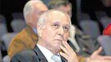 <b>NO QUIERE LIOS</B>. García Navarro no quiso firmar a Fedatto.