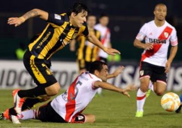 A River Plate le bastó con el empate 1-1 en Paraguay para ser finalista.