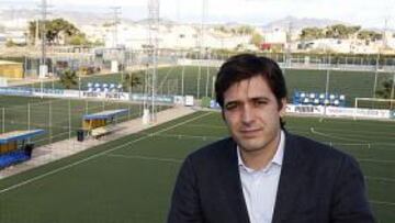 <b>A CONTRARRELOJ. </b>Negueroles continúa estudiando el mercado.