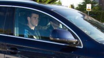 Bale, a la salida de la clínica Sanitas.