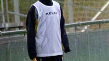 <b>INDECISO. </b>Espárrago busca un cambio tras dos derrotas.