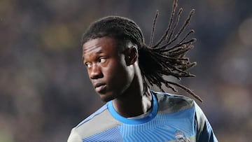 Soccer Football - UEFA Champions League - Kairat v Real Madrid - Central Stadium, Almaty, Kazakhstan - September 30, 2025 Real Madrid's Eduardo Camavinga during the warm up before the match REUTERS/Pavel Mikheyev
