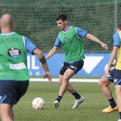 Jaime apura para estar contra el Sanse ante la falta de centrales