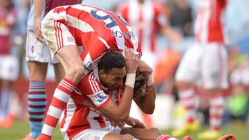 Crouch y Nzonzi, cuando ambos jugaban en el Stoke.