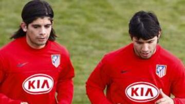 El Atlético de Madrid anunció hoy en un comunicado que "no ha mantenido contacto ni mucho menos ha alcanzado un acuerdo" con el Real Madrid por el traspaso del argentino Sergio ''Kun'' Agüero a la entidad blanca y dijo que la "intención" del delantero y del club rojiblanco es "permanecer juntos".