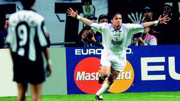 Mijatovic, tras marcar a la Juventus en la final de la Champions de 1998, la S&eacute;ptima.