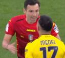 ¡Se enfureció con el árbitro! Así fue la expulsión de Gary Medel