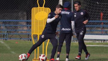 Chivas va por dos o tres refuerzos más