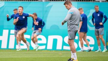 Stefan Tarkovic, con sus hombres.