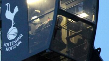 Un hombre se atrincheró en una grúa en las obras del estadio