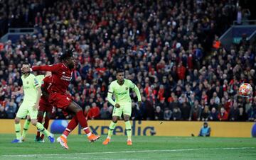 4-0. Divock Origi marcó el cuarto gol.