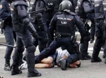 Legia hooligans involved in violent clashes at Bernabeu