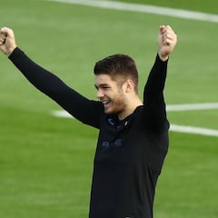 El croata Caleta-Car elige el Sevilla, aconsejado por Rakitic