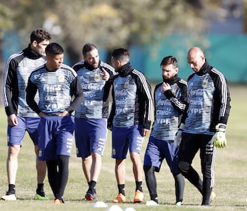 Entrenamiento de Argentina: se sumaron Armani, Higuaín...