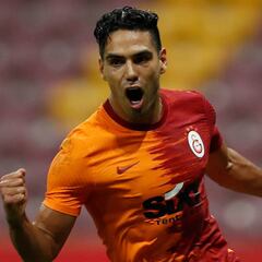 Falcao inicia con doblete la temporada en Galatasasray