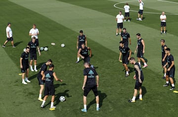 El Madrid prepara la visita del Levante