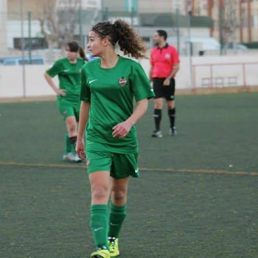 Sheila ya ganó su derbi: “Me maltrataron y viví en la calle”