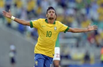 Celebración de Neymar tras su gol.