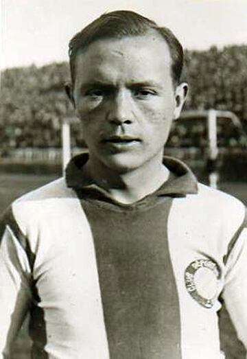 Lo marcó el extremo del Espanyol, José Prat, ante el Real Unión de Irún el 10 de febrero de 1929 en el estadio de Sarriá. El portero que lo encajó fue Antonio Emery (abuelo de Unai Emery).