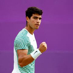 Resumen, resultado y ganador del Alcaraz - Korda: semifinales de Queen’s hoy en vivo online