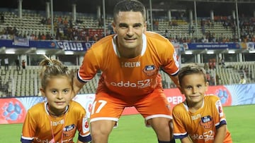 El central espa&ntilde;ol Carlos Pe&ntilde;a, tras un partido con FC Goa en la india.