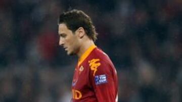 Totti es castigado con cuatro partidos por su agresión a Ballotelli