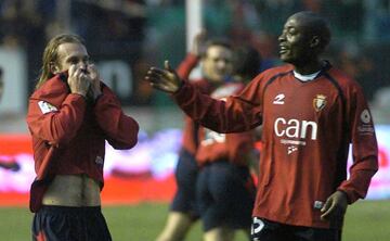 Ludovic Delporte celebrando un gol con Osasuna.