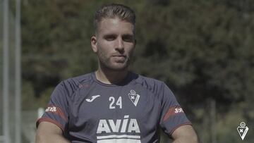 Kevin: "Al Eibar le gusta apretar mucho arriba, y a m¨ª tambi¨¦n"