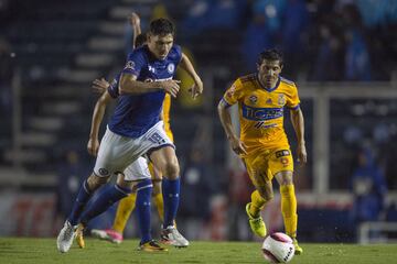 No superó ni los 20 minutos en liga con 'Cruz Azul' y la llegada de Pedro Caixinha también apuntaría a su salida luego de no poder ser transferido en el draft.