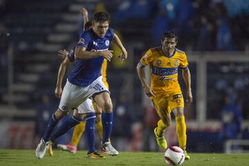 No superó ni los 20 minutos en liga con 'Cruz Azul' y la llegada de Pedro Caixinha también apuntaría a su salida luego de no poder ser transferido en el draft. 