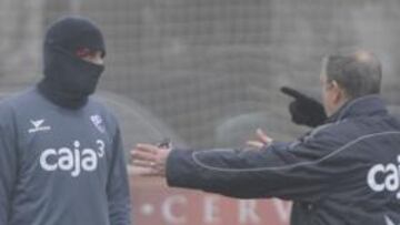 <b>SESIÓN CON NIEBLA. </b>Tariq, durante el entrenamiento de ayer.