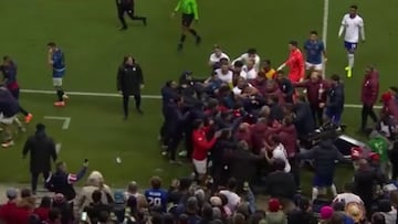 Estados Unidos y Paraguay dieron la vuelta al mundo con este registro: violenta batalla en pleno amistoso