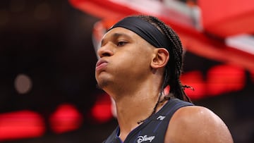 What is it with the Chicago Bulls and buzzer-beater controversies? Banchero tested the rule that takes it to the wire.