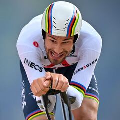 Ganna vuela en la CRI y Egan pierde 39 segundos