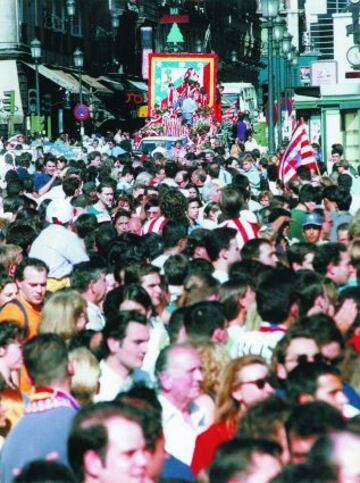Ante la conquista de Liga y Copa, las calles de Madrid se llenaron de seguidores que vibraron con esta celebración.