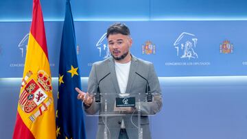 El portavoz de ERC en el Congreso, Gabriel Rufián, durante una rueda de prensa anterior a la Junta de Portavoces, a 9 de mayo de 2023, en Madrid (España).
09 MAYO 2023;RUEDAS;PORTAVOCES;CONGRESO;CONGRESO DE LOS DIPUTADOS;JUNTA
Alberto Ortega / Europa Press
09/05/2023