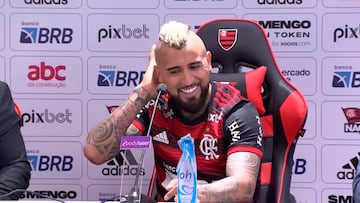 A Vidal le preguntan si invitó a Alexis a Flamengo y así responde