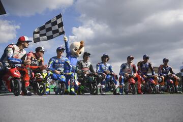 La divertida carrera de minimotos en Motegi