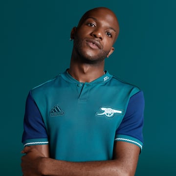 Nueva coleccion LFSTLR de Adidas que reinventa las camisetas de fútbol con una perspectiva urbana.