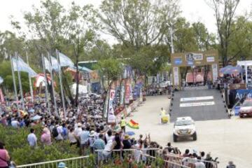 La suspensión de la primera etapa del Dakar en imágenes