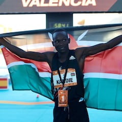 Kandie devora el récord del Mundo de Medio Maratón en Valencia (57:32)