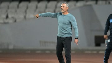 Futbol, Deportes Antofagasta vs Santiago Wanderers. Octavos de final, Copa Chile 2025.
El entrenador de Deportes Antofagasta Hernan Pena es fotografiado contra de Santiago Wanderers durante el partido por Copa Chile realizado en el estadio Calvo y Bascunan, Antofagasta Chile.
30/06/2025
Pablo Quiroz/Photosport
Football, Deportes Antofagasta vs Santiago Wanderers.
Round of 16, 2025 Copa Chile Championship.
Deportes Antofagasta coachHernan Pena is pictured against of Santiago Wanderers. during the Copa Chile Championship match at the Calvo y Bascunan, stadium in Antofagasta, Chile.
30/06/2025
Pablo Quiroz/Photosport