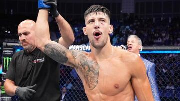 Joel Álvarez es el primero en noquear a Brenner y llama a las puertas del ranking de UFC